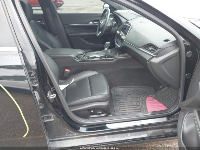 2021 CADILLAC CT4 1G6DK5RKXM0136416 Photo 4