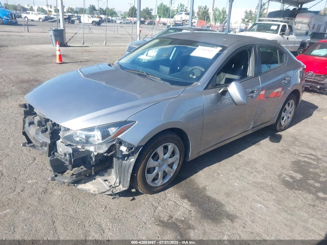3MZBM1U79FM218774 Mazda pe