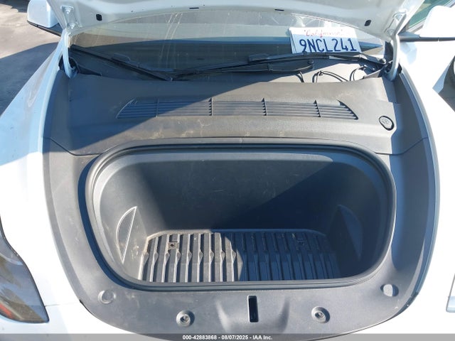 2024 TESLA MODEL Y 7SAYGDEE2RF121527 Photo 9