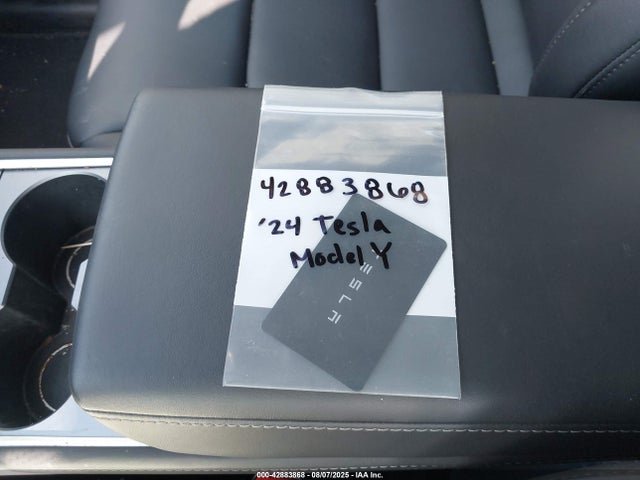 2024 TESLA MODEL Y 7SAYGDEE2RF121527 Photo 10