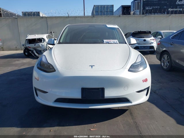 7SAYGDEE2RF121527 Tesla Model Y