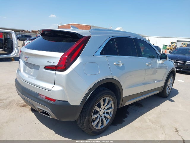 2021 CADILLAC XT4 1GYFZCR43MF084707 Photo 3