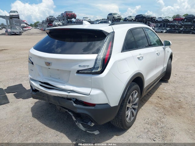 2019 CADILLAC XT4 1GYFZFR41KF161539 Photo 3