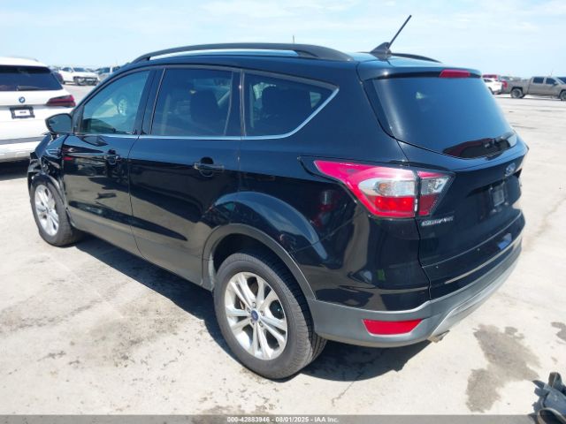 2018 FORD ESCAPE 1FMCU0GD8JUA41881 Photo 2
