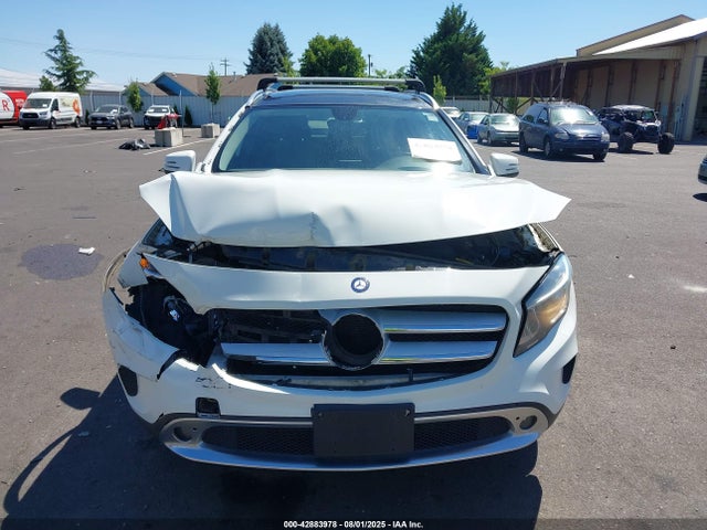 WDCTG4GB0FJ102919 Mercedes-Benz GLA-Class