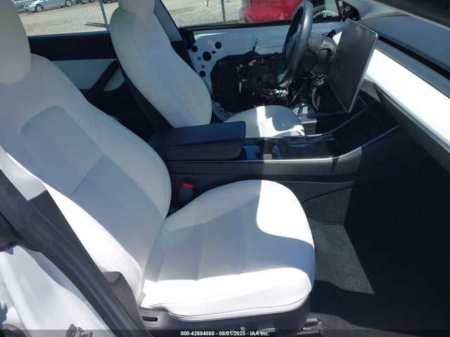 2019 TESLA MODEL 3 5YJ3E1EB1KF406811 Photo 4