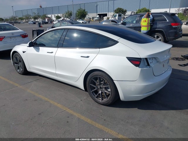 2023 TESLA MODEL 3 5YJ3E1EA2PF650773 Photo 2