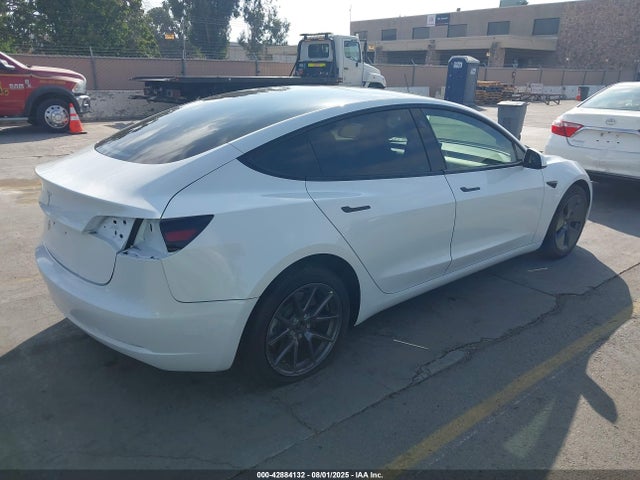 2023 TESLA MODEL 3 5YJ3E1EA2PF650773 Photo 3