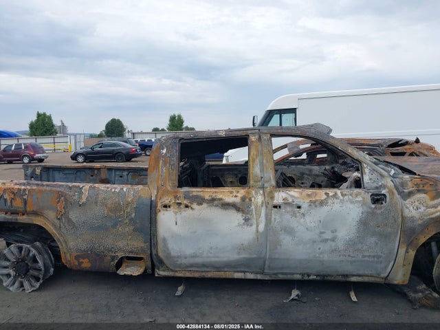 1GT49WEY5LF256094 GMC l5p - di, duramax, gen 5 var. 1