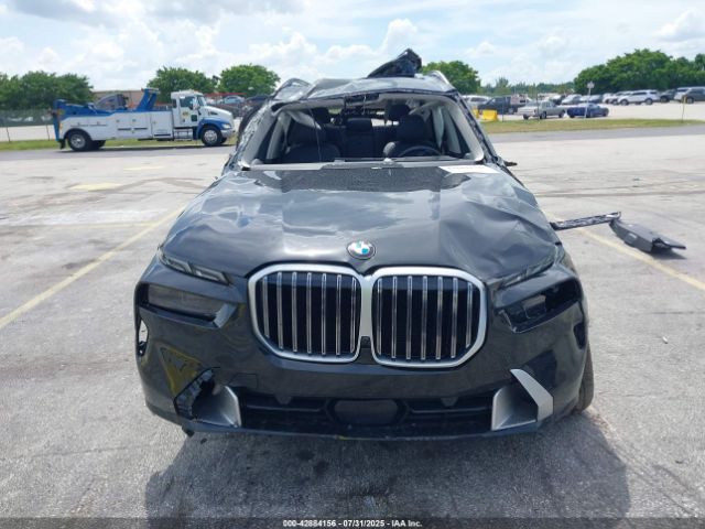 2025 BMW X7 5UX23EM08S9Y16412 Photo 5