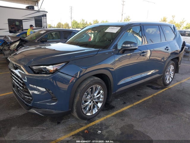 Toyota Grand Highlander Platinum 2024 5TDAAAB50RS008559 Image 2