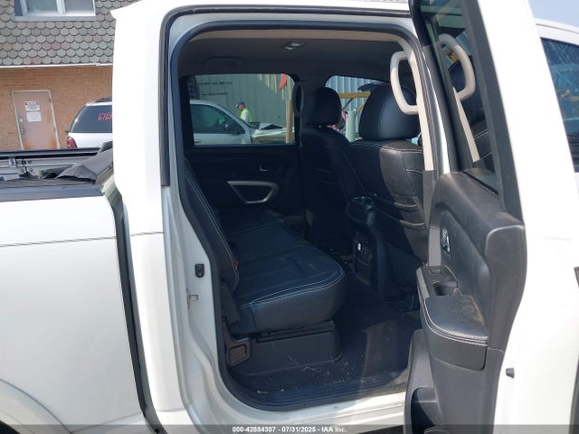 1N6AA1E59HN541474 Nissan Titan
