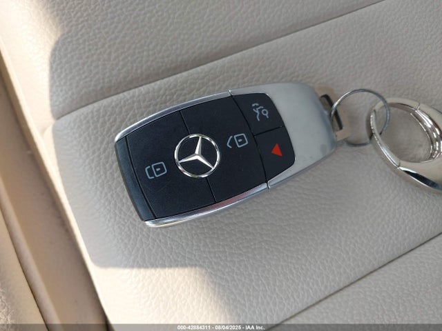 WDD3G4EB8LW041090 Mercedes-Benz m260