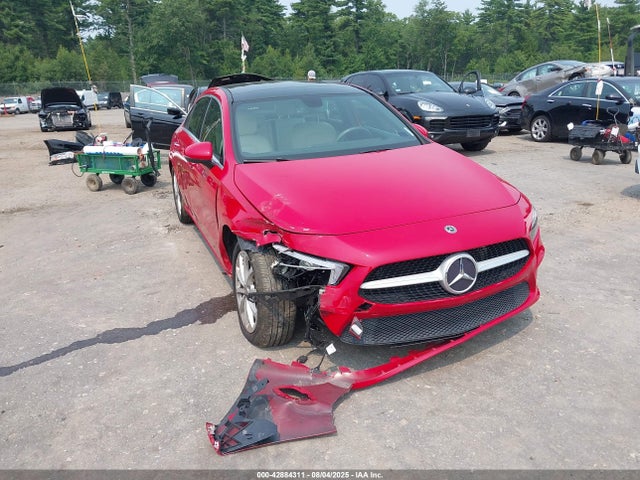 WDD3G4EB8LW041090 Mercedes-Benz m260