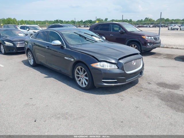 2011 JAGUAR XJ SAJWA2GB0BLV13441 Photo 0