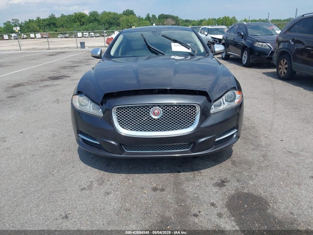 2011 JAGUAR XJ SAJWA2GB0BLV13441 Photo 5