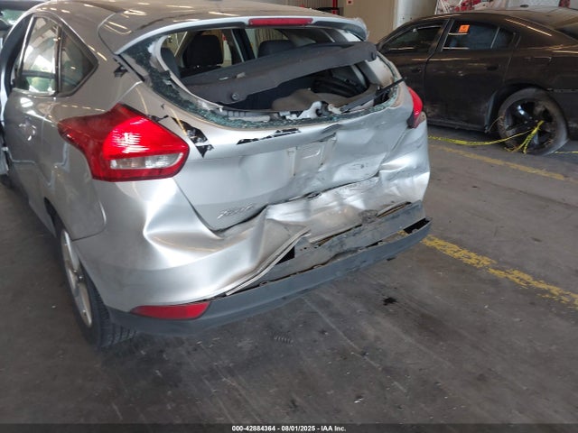 Ford 2016 2016 1FADP3K27GL234714 Image 6