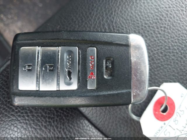 2017 ACURA RDX 5J8TB4H37HL011859 Photo 10