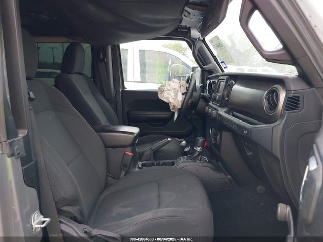 1C4GJXAG5JW312443 Jeep Wrangler