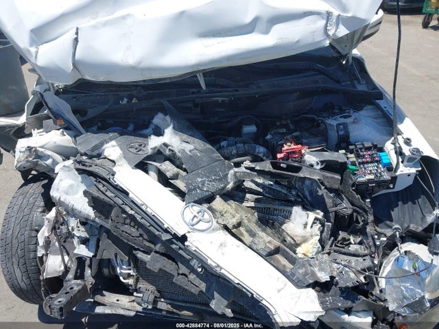 3MYDLBYV7KY521862 Toyota p5v