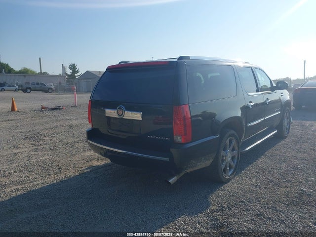 2011 CADILLAC ESCALADE ESV 1GYS4HEF8BR190387 Photo 3