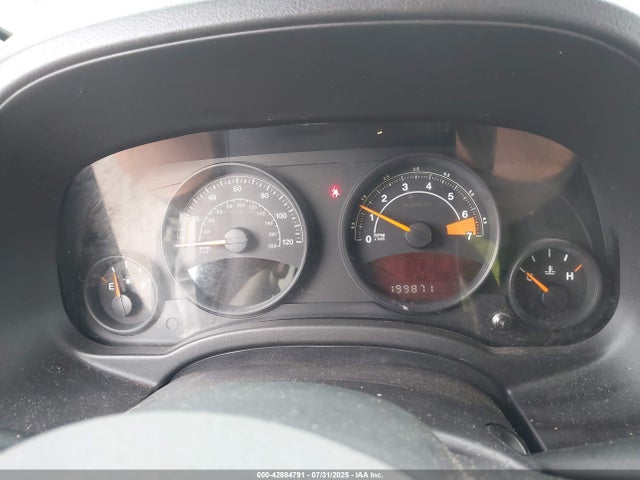 Jeep 2015 2015 1C4NJPBA1FD138942 Image 7