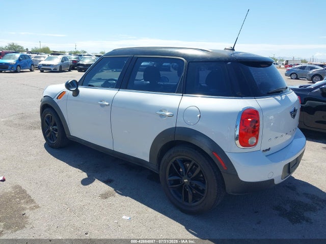 2014 MINI COUNTRYMAN WMWZB3C59EWR42429 Photo 2