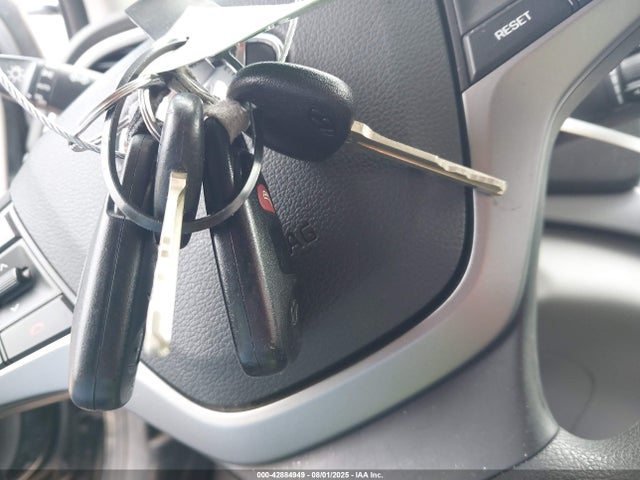 5NPD84LF6HH139288 Hyundai Elantra