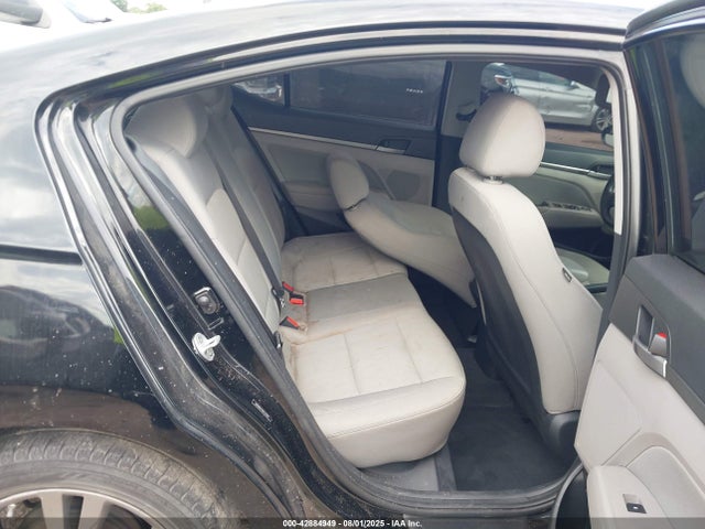 5NPD84LF6HH139288 Hyundai Elantra
