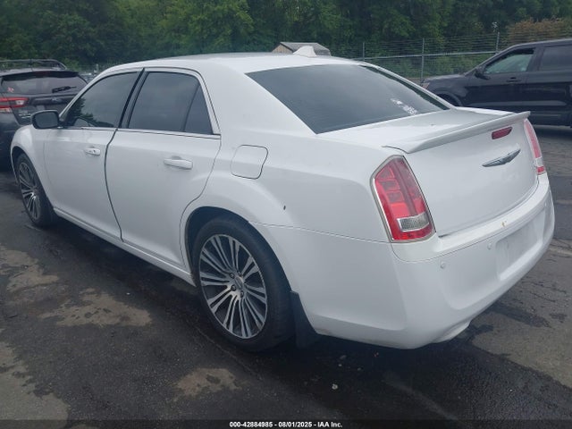 42884985 :رقم المزاد ، 2C3CCABG6DH657962 vin ، 2013 Chrysler 300 300s مزاد بيع