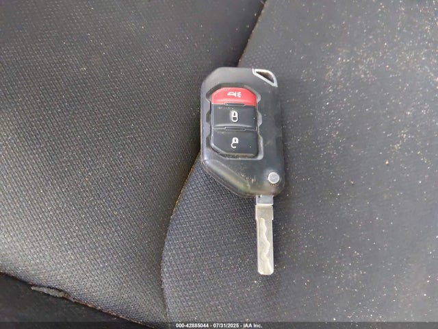 1C6HJTAGXLL174441 Jeep 2020