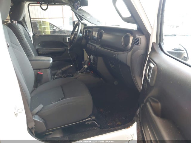 1C6HJTAGXLL174441 Jeep 2020