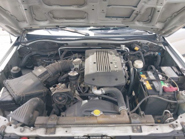 2001 MITSUBISHI MONTERO SPORT JA4LS21H21P004108 Photo 9