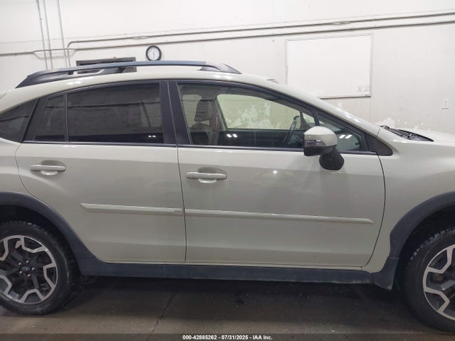 Subaru naturally aspirated 2016 JF2GPANC1G8332495 Image 44