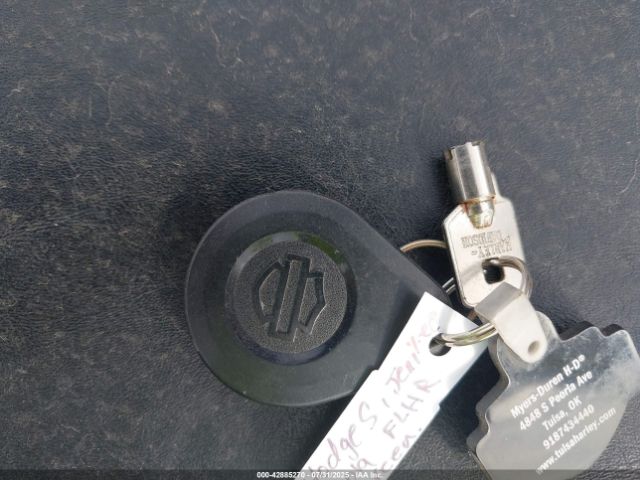 2019 HARLEY-DAVIDSON FLHR 1HD1FBC14KB608211 Photo 10