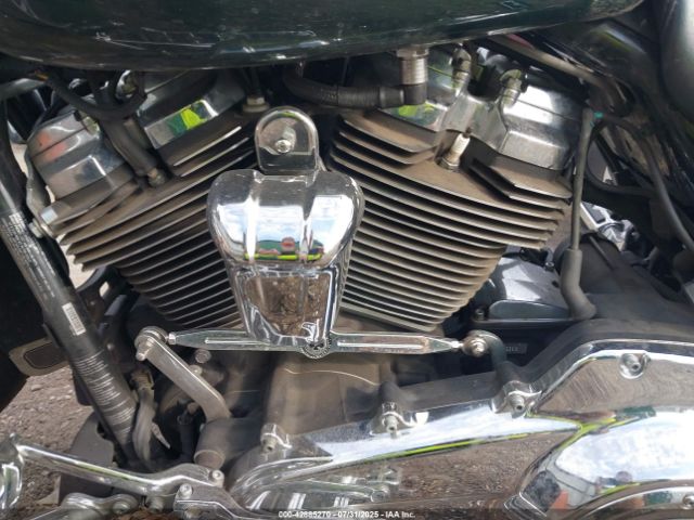 2019 HARLEY-DAVIDSON FLHR 1HD1FBC14KB608211 Photo 8