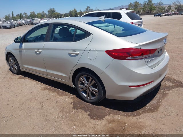 KMHD84LF7HU065056 Hyundai 2017