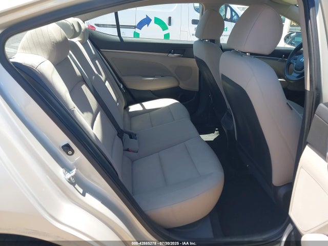 KMHD84LF7HU065056 Hyundai 2017