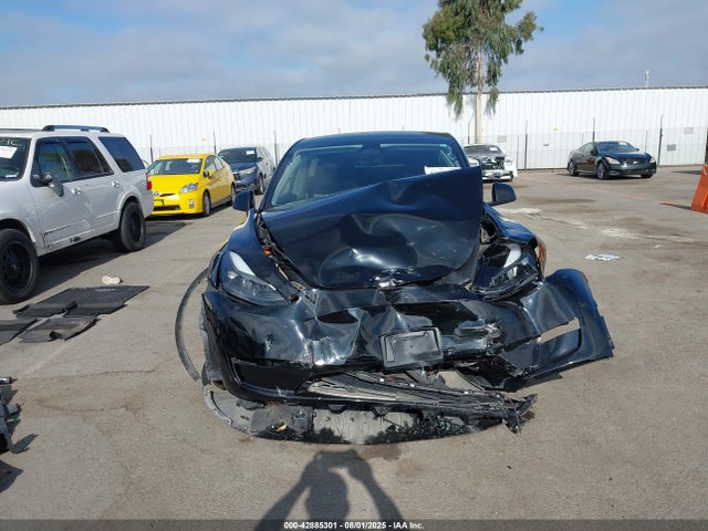 7SAYGAEE1PF594220 Tesla Model Y