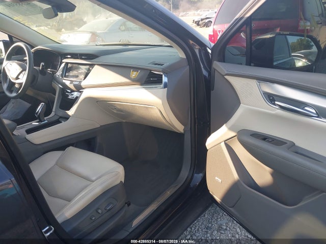 2017 CADILLAC XT5 1GYKNCRS9HZ101636 Photo 4