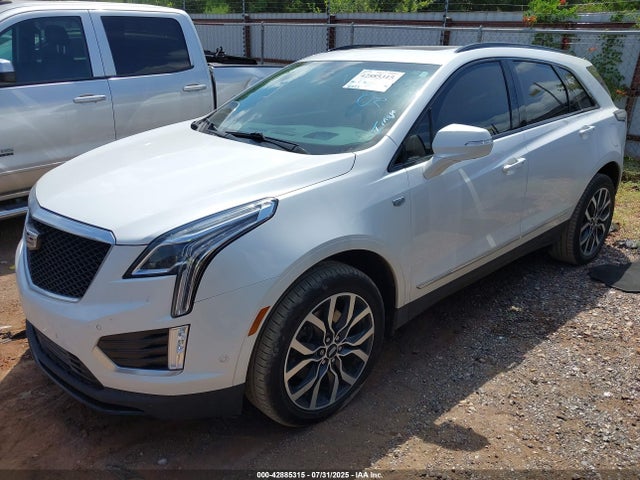 2021 CADILLAC XT5 1GYKNGRS8MZ224555 Photo 1