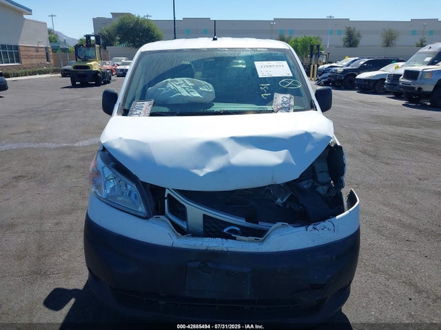 3N6CM0KN3HK709324 Nissan 2017