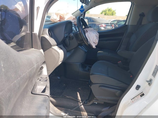 3N6CM0KN3HK709324 Nissan 2017