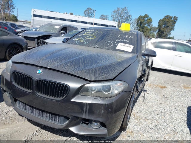 BMW 535i 2015 WBA5B1C54FD921911 Image 2