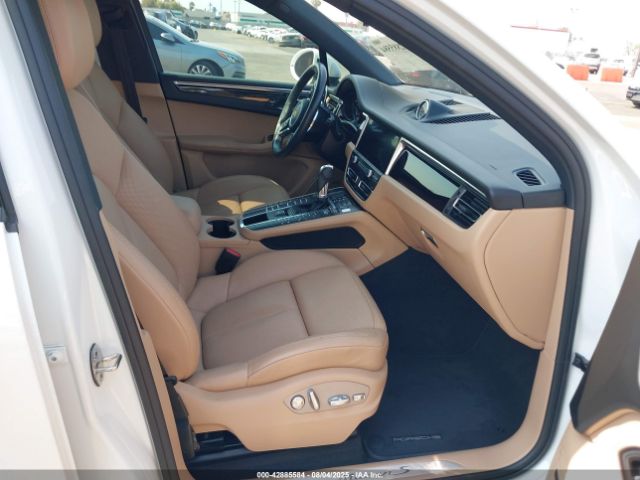 2019 PORSCHE MACAN WP1AB2A50KLB34382 Photo 4