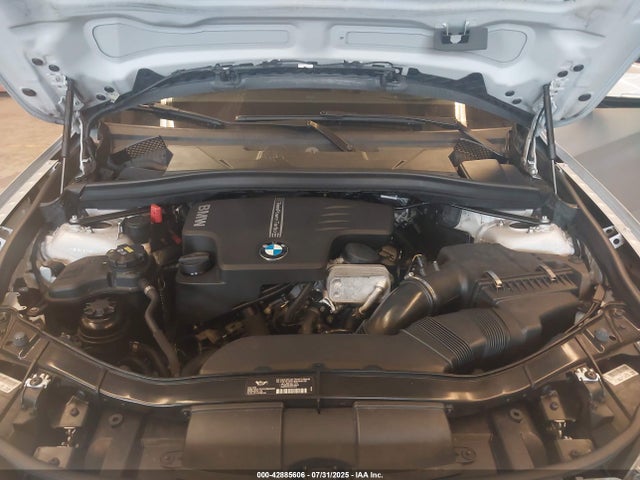 WBAVL1C54FVY28278 BMW X1