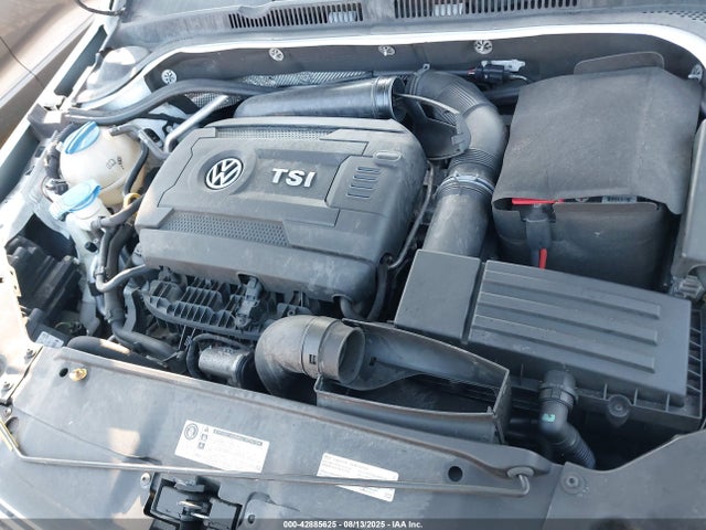 3VWD17AJ1GM322259 Volkswagen 1.8t