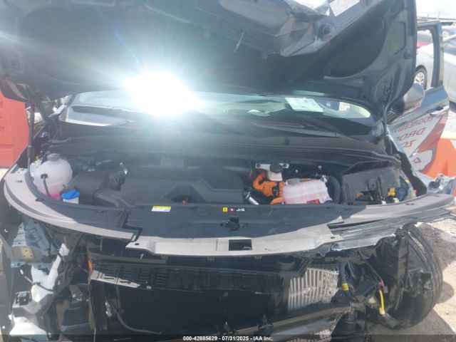 2025 KIA CARNIVAL MPV HYBRID KNDNE5KA2S6065524 Photo 9