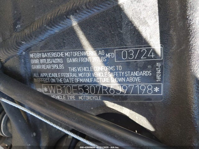 BMW 2024 2024 WB10E5307R6J97198 Image 10