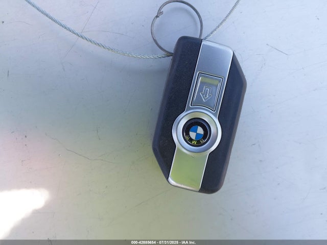 BMW 2024 2024 WB10E5307R6J97198 Image 11